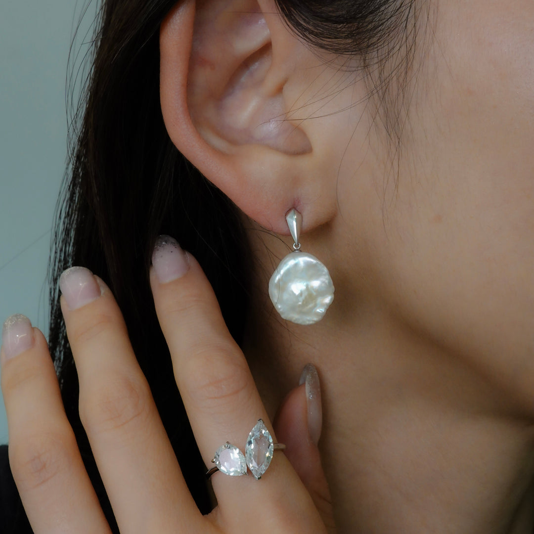 PETAL PEARL DROP EARRING SET (SV)