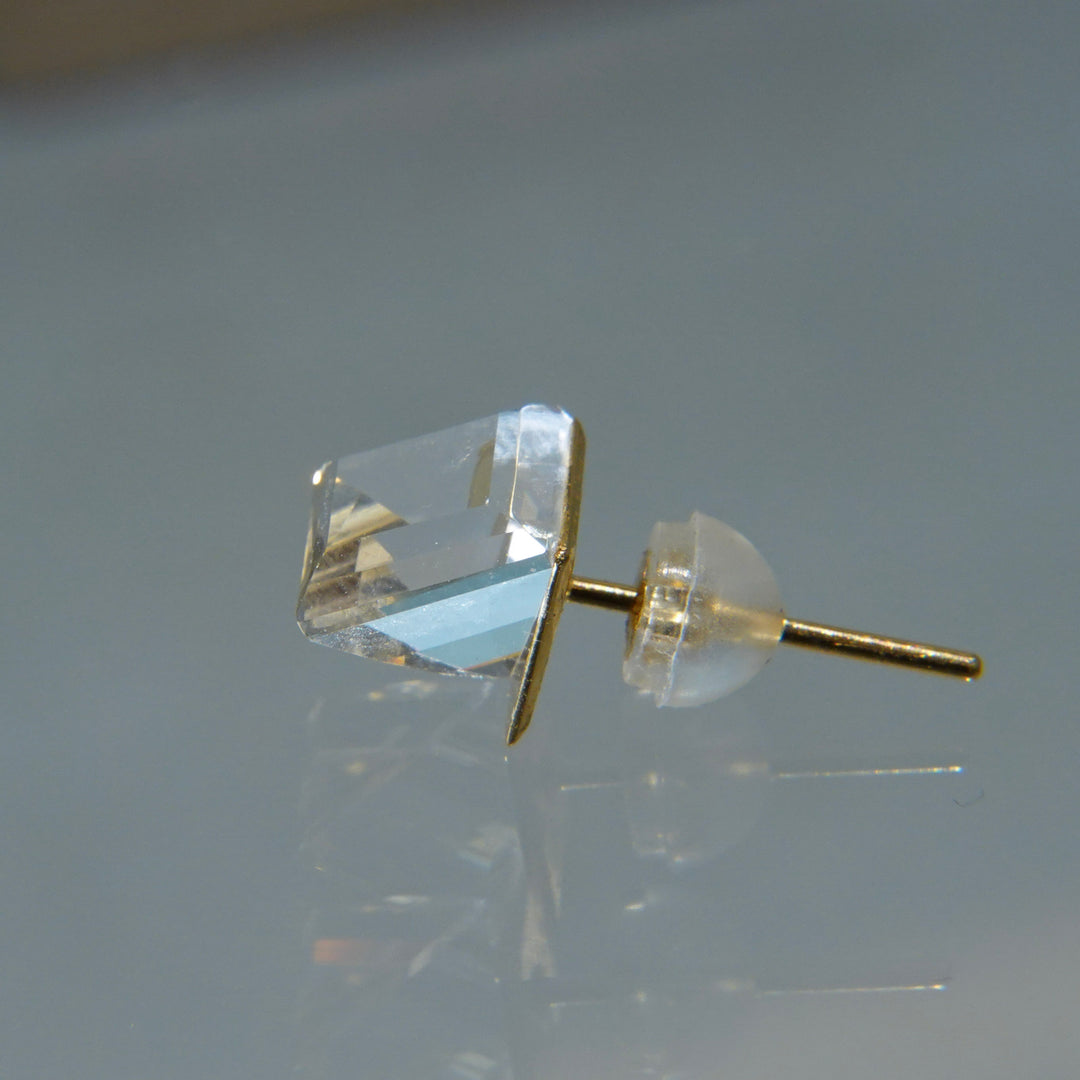 Reflection Quartz Stud Pierced Earring