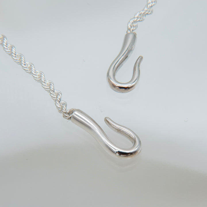 "Warp" chain necklace