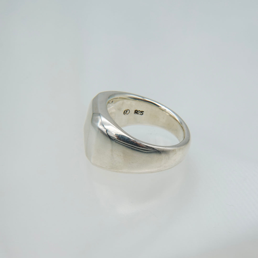 Stone cut ring medium