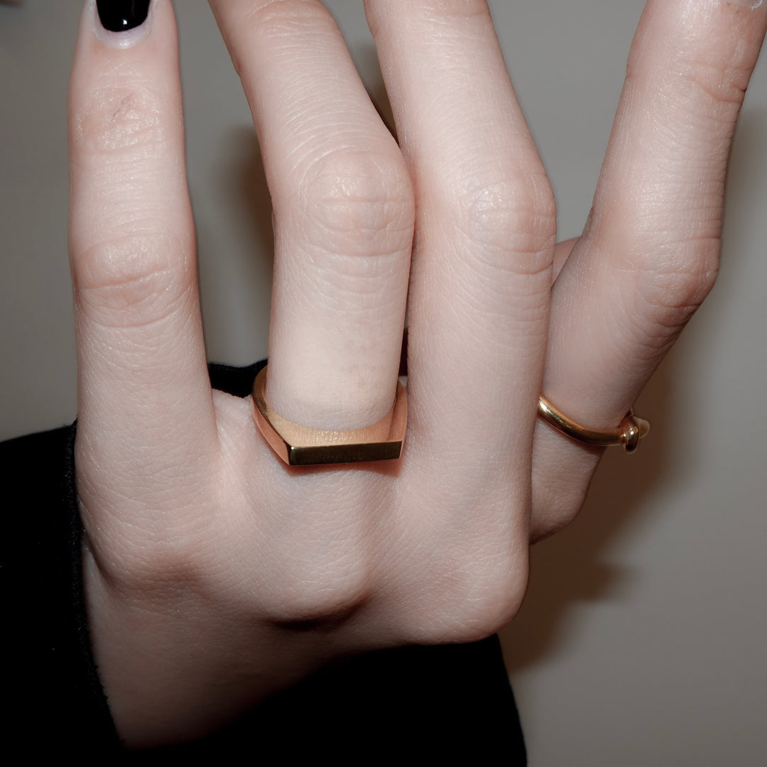 "Proto" signet  thin ring (GOLD)