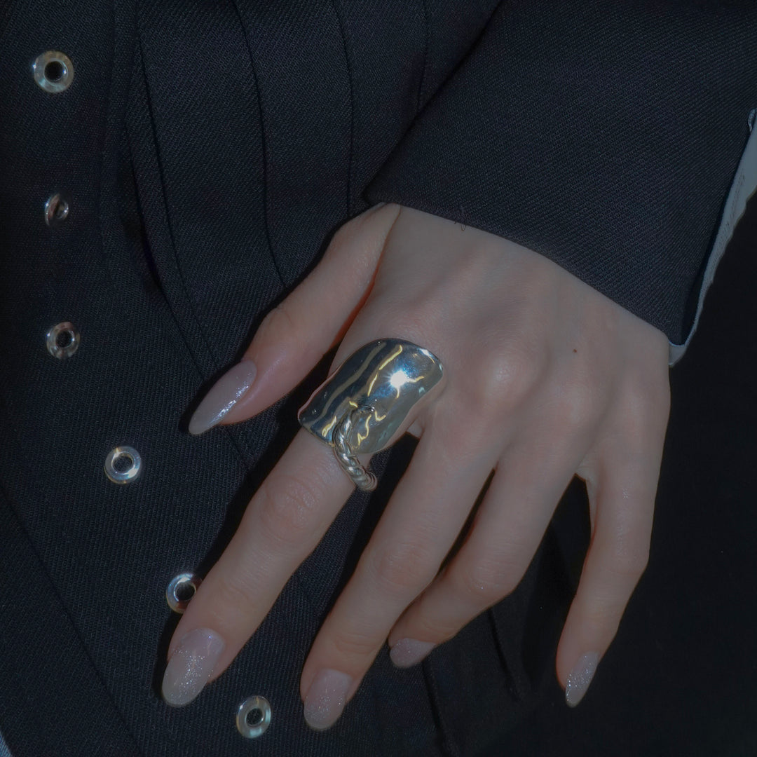 Hylo.002[R]_Helix Surface