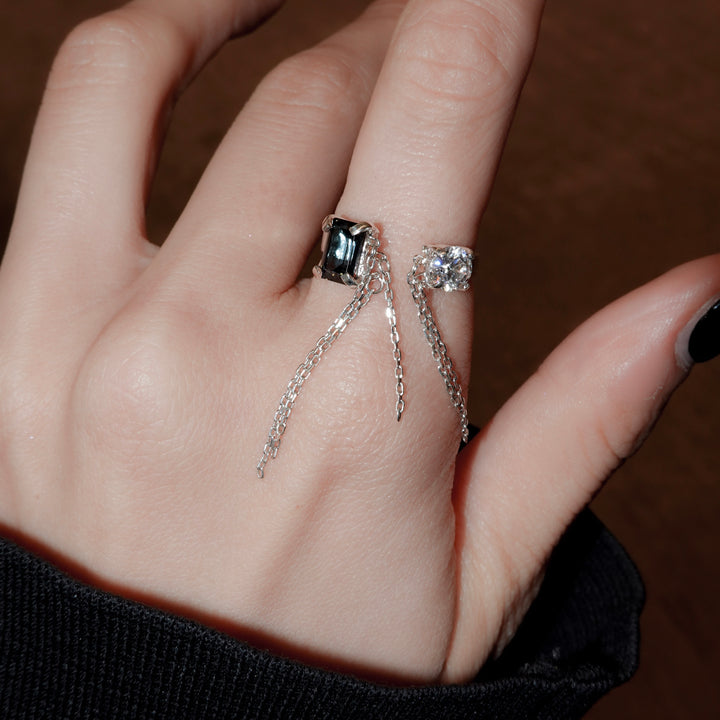 ブレイキンチェーンリング(ロンドンブルートパーズ、ジルコニア)