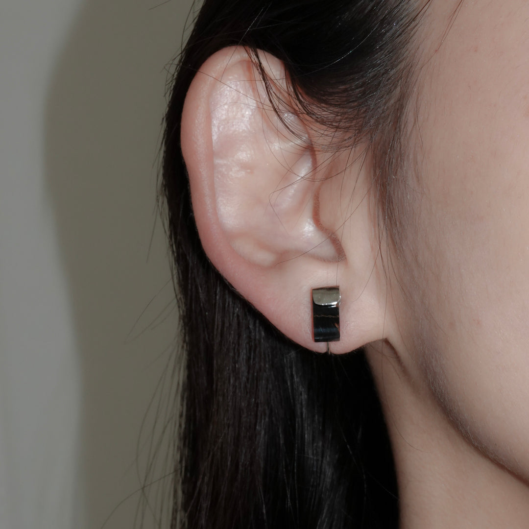 HASAMU earring gemstone square