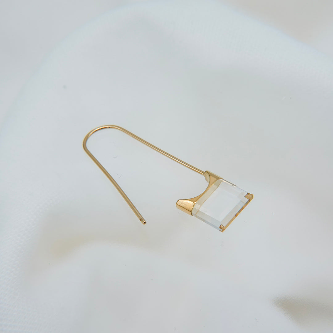 Drop Quartz Pierced Earring Square