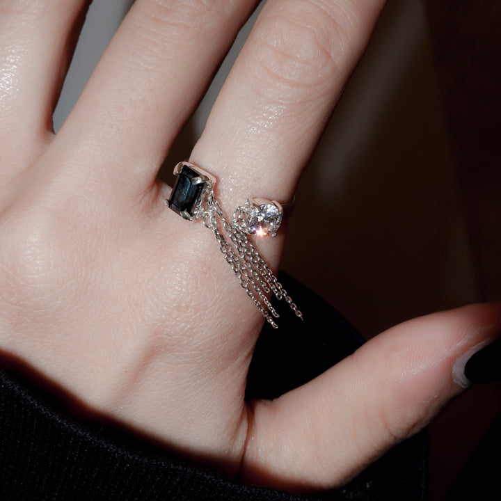 ブレイキンチェーンリング(ロンドンブルートパーズ、ジルコニア)