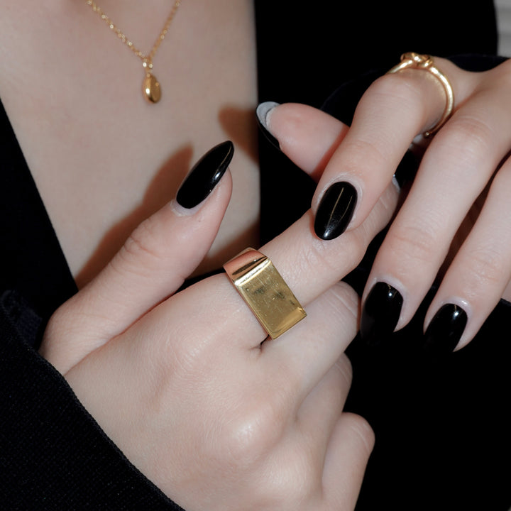 "Proto" signet ring (GOLD)