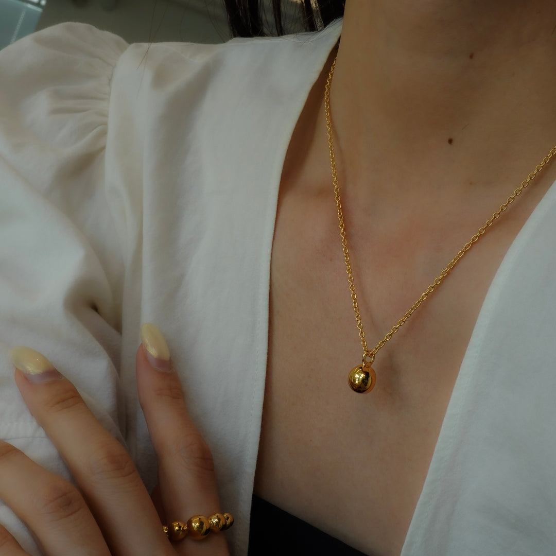 ball gem necklace