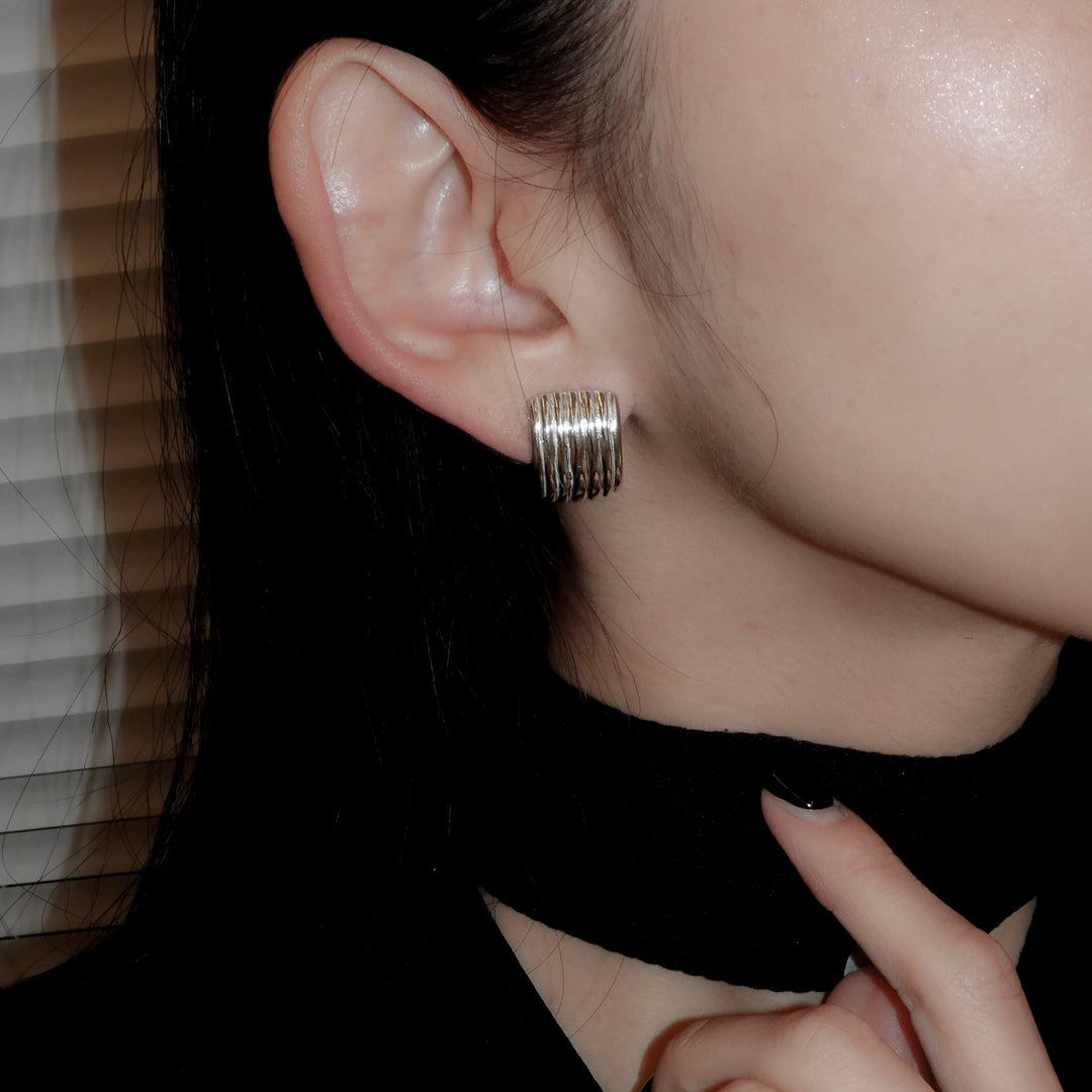 Chunky line curve earrings