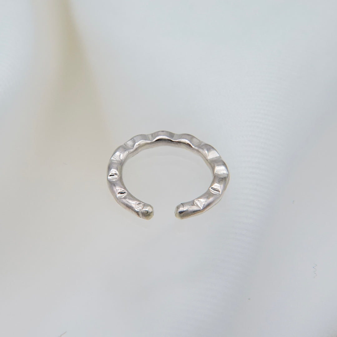 Wedge Pattern Cuff _SV925