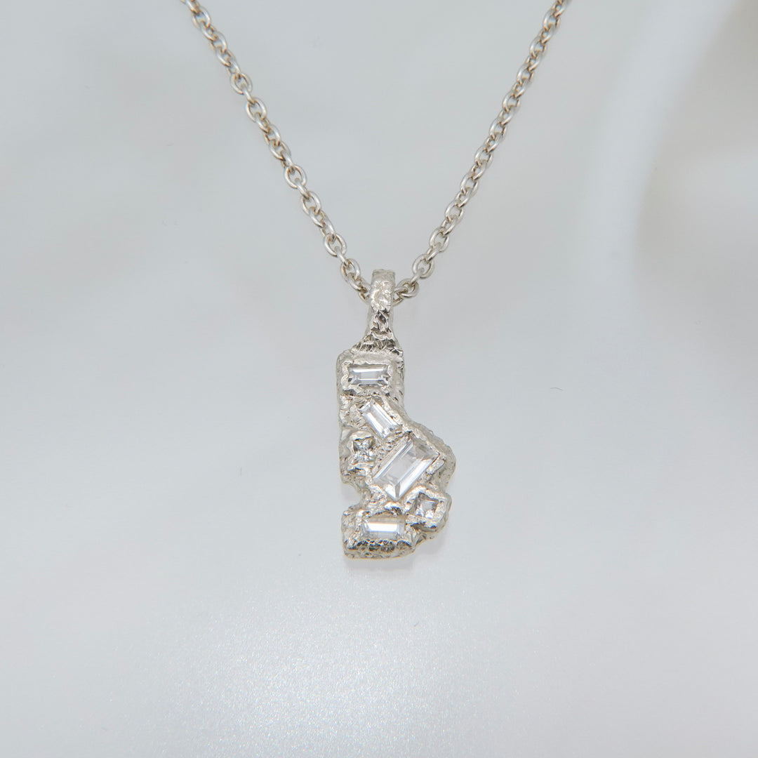 Kei Necklace