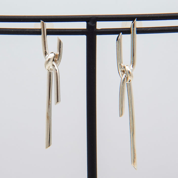 THREADS Silver Cross Pierced Earrings