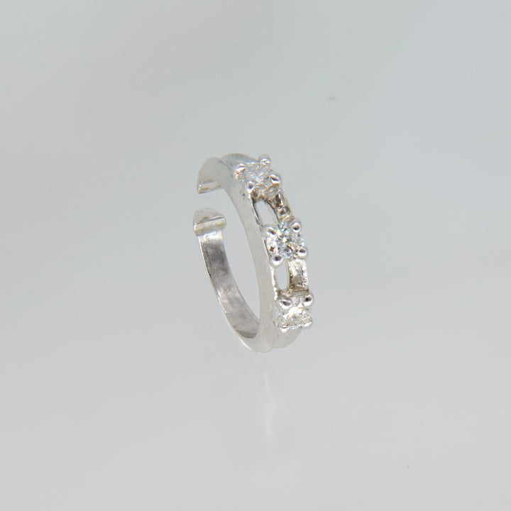Float Ear cuff -【Lab Grown Diamond】