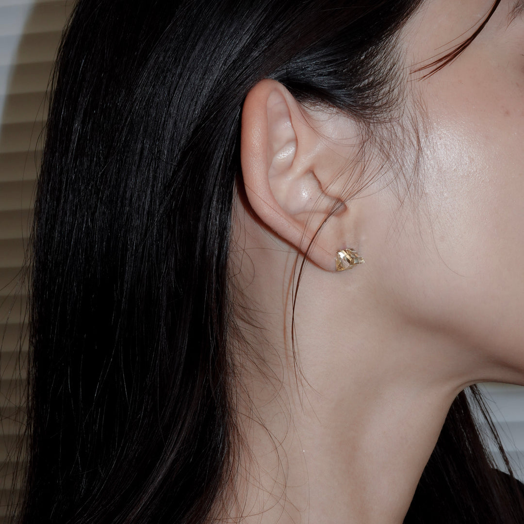 Reflection Quartz Stud Pierced Earring