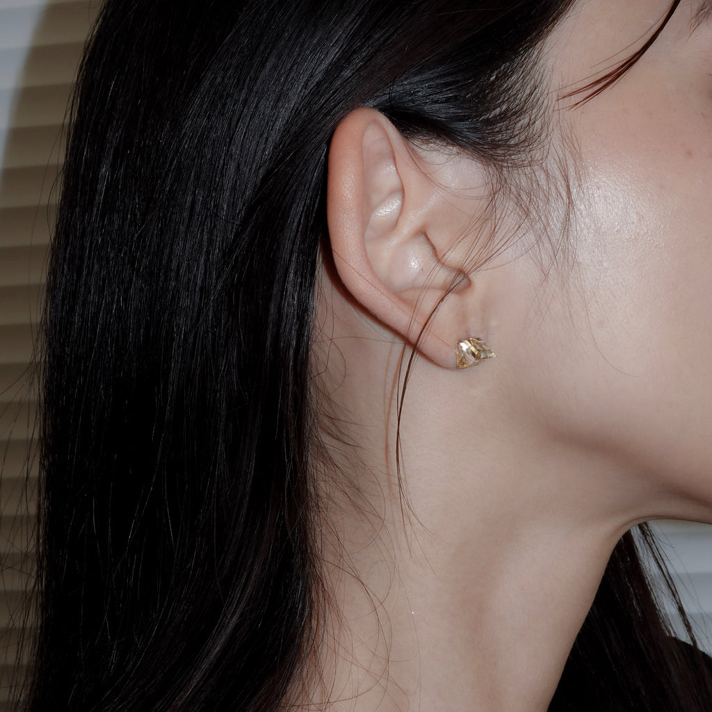 Reflection Quartz Stud Pierced Earring