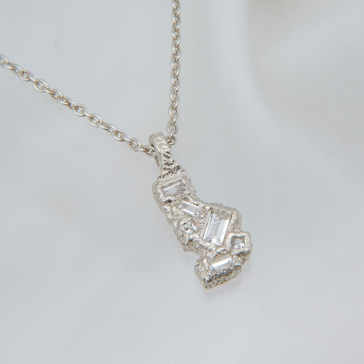 Kei Necklace