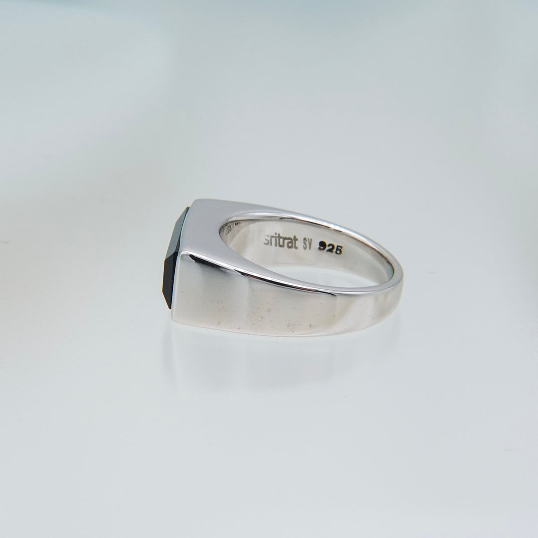 Onyx Ring