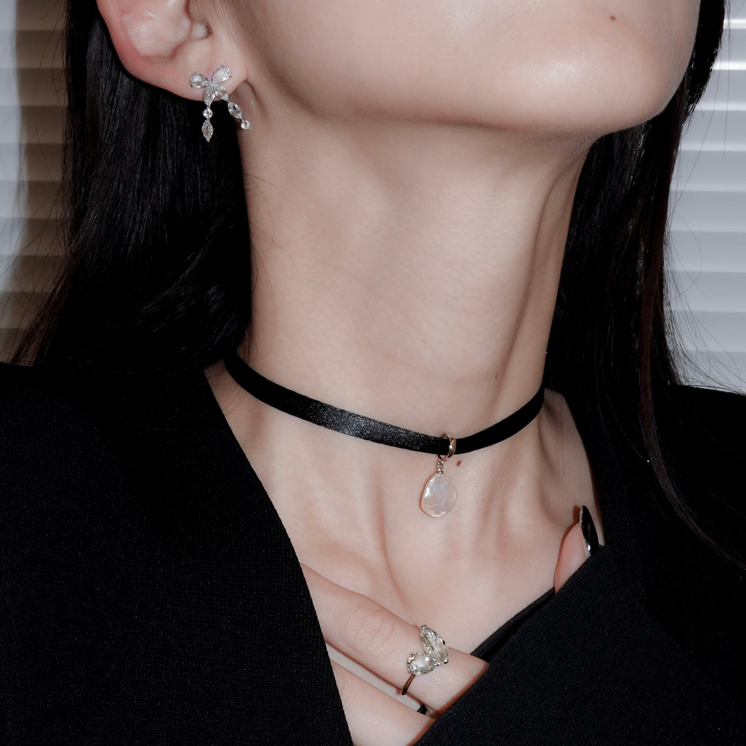 NOIR SINGLE PEARL CHOKER NECKLACE (Silver)