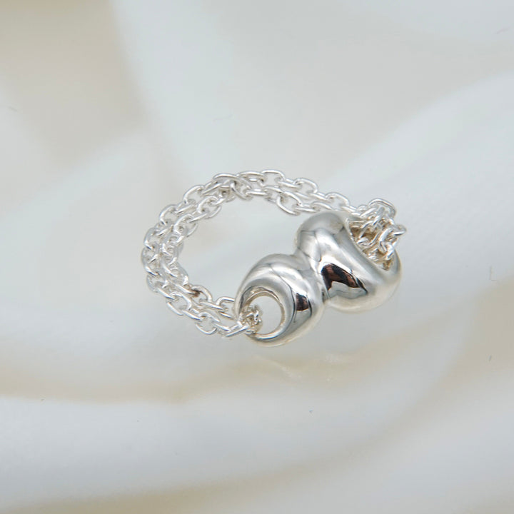 Selene 21:19 Reflected Ties（水面に、ふたつの月)