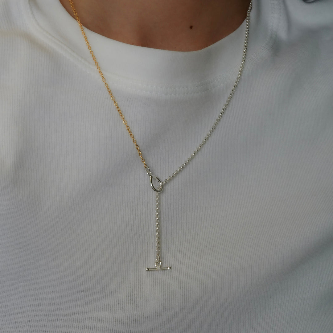 Bicolor Line Neckless