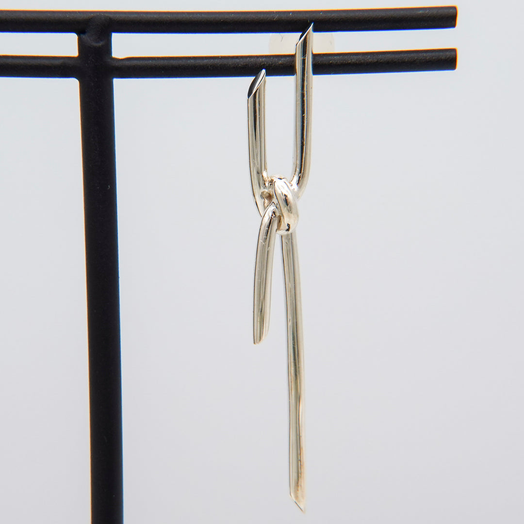 THREADS Silver Cross Pierced Earrings