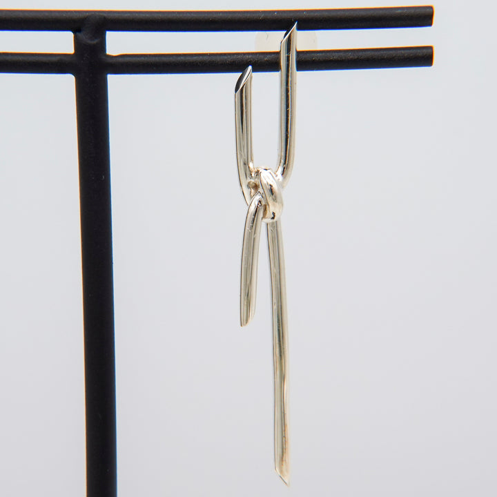 THREADS Silver Cross Pierced Earrings