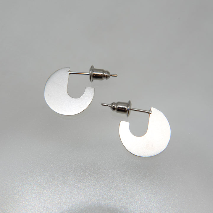 DISC pierced earring