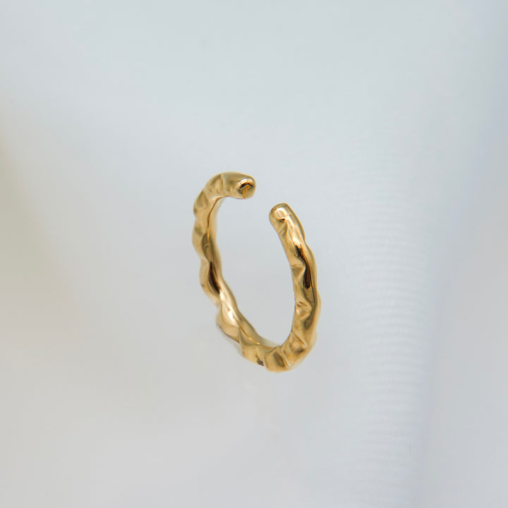 Wedge Pattern Cuff _K18YG