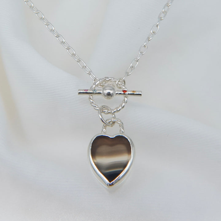 Gem heart toggle clasp necklace- Agate