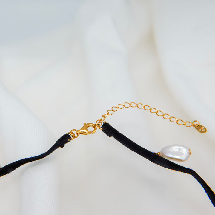 NOIR MULTI PEARL CHOKER NECKLACE