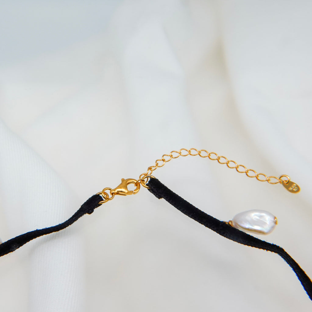 NOIR MULTI PEARL CHOKER NECKLACE