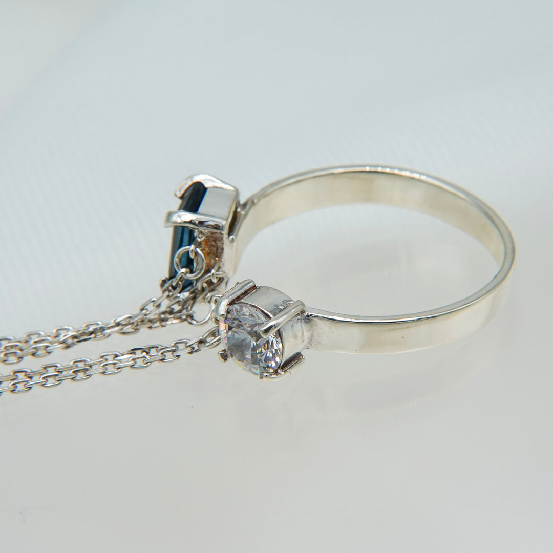 ブレイキンチェーンリング(ロンドンブルートパーズ、ジルコニア)