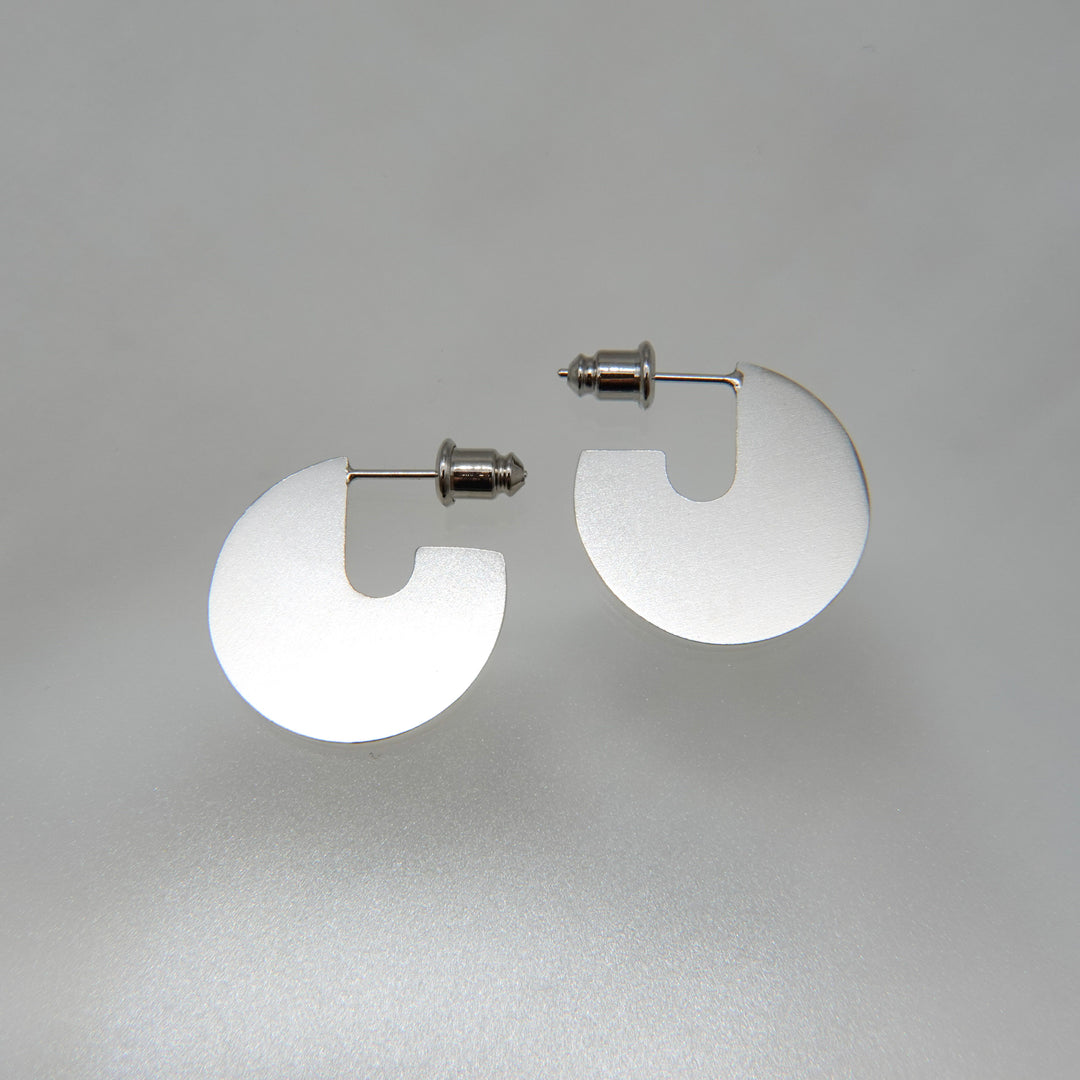 DISC pierced earring