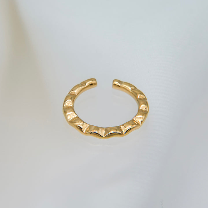 Wedge Pattern Cuff _K18YG