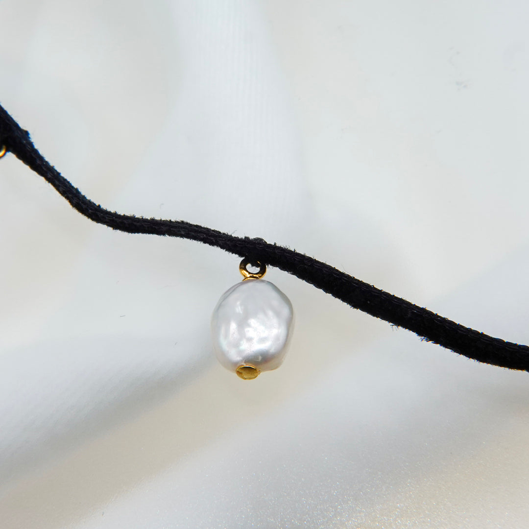 NOIR MULTI PEARL CHOKER NECKLACE