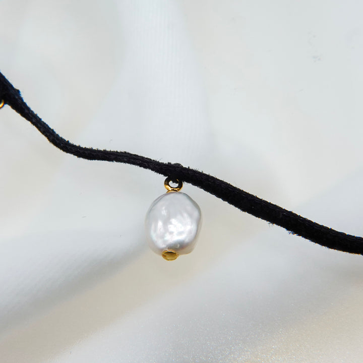 NOIR MULTI PEARL CHOKER NECKLACE