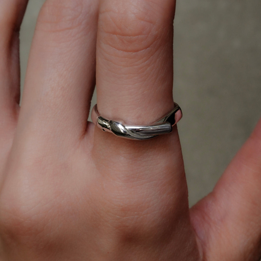 Grass Knot Ring