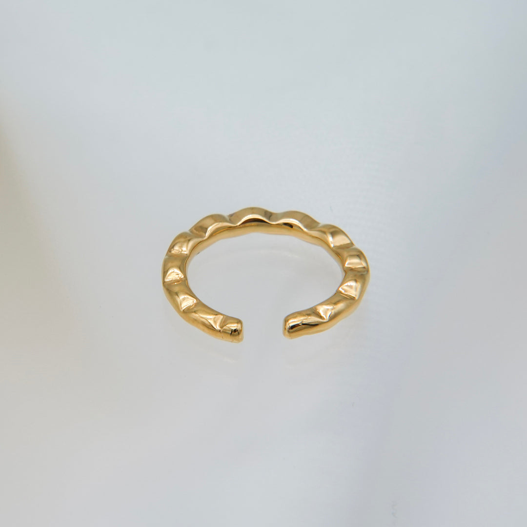 Wedge Pattern Cuff _K18YG