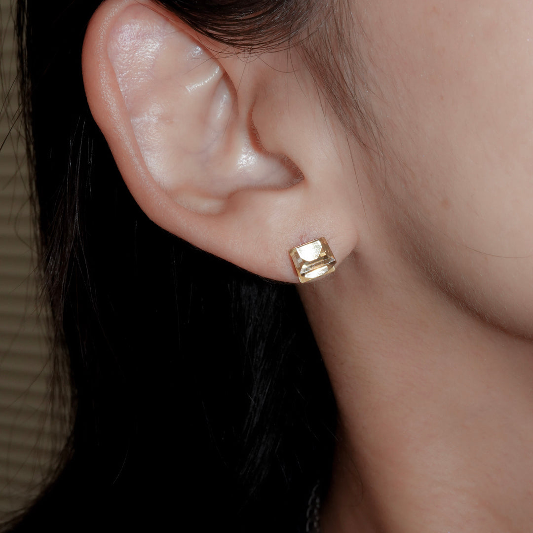 Reflection Quartz Stud Pierced Earring