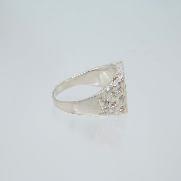 Iku Ring