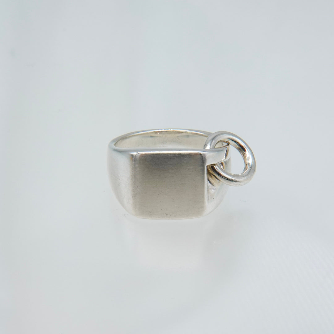 Square loop ring