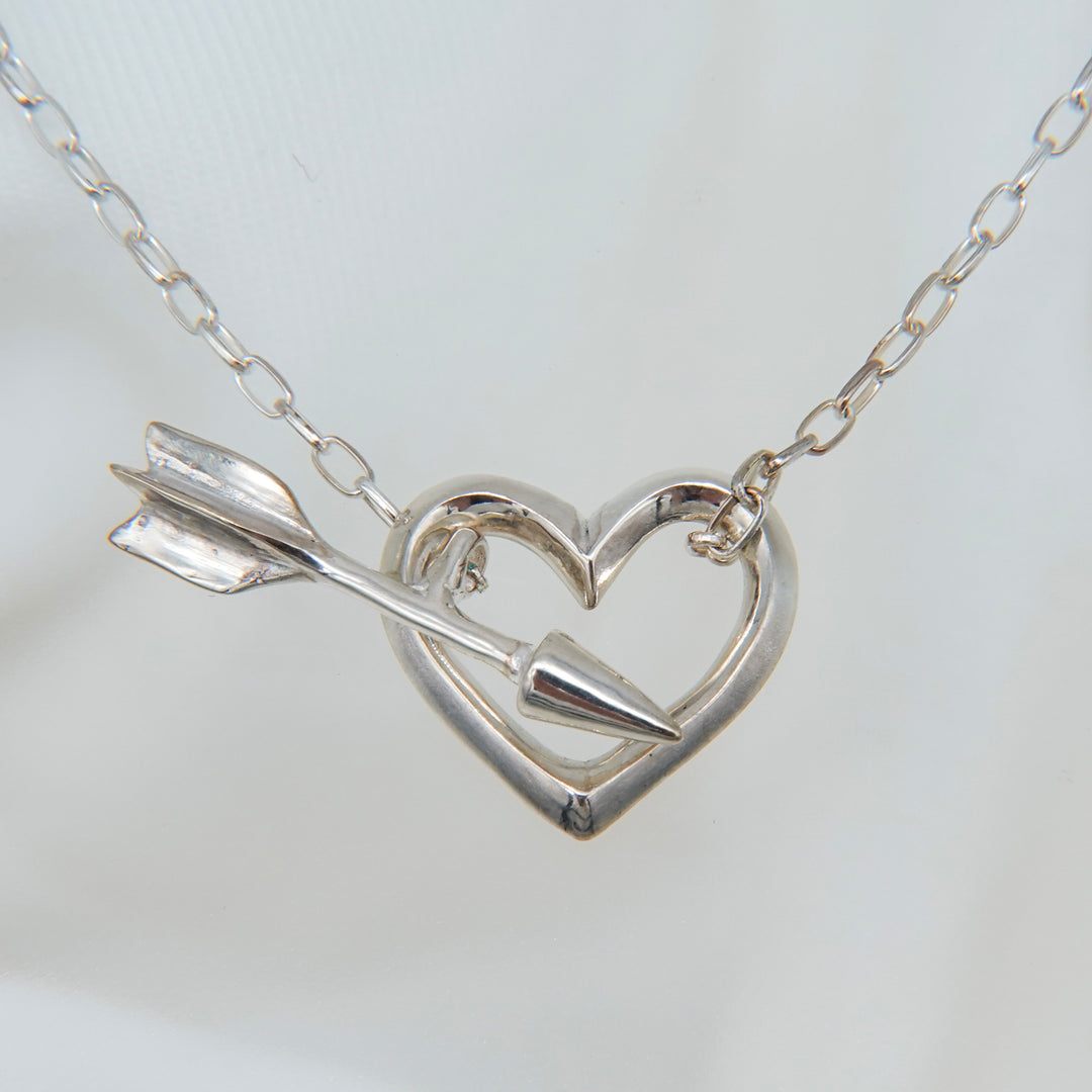 ハート＆アローネックレス