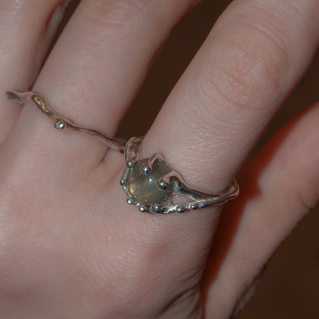 Labradorite Ring (SAI OOAK Series)