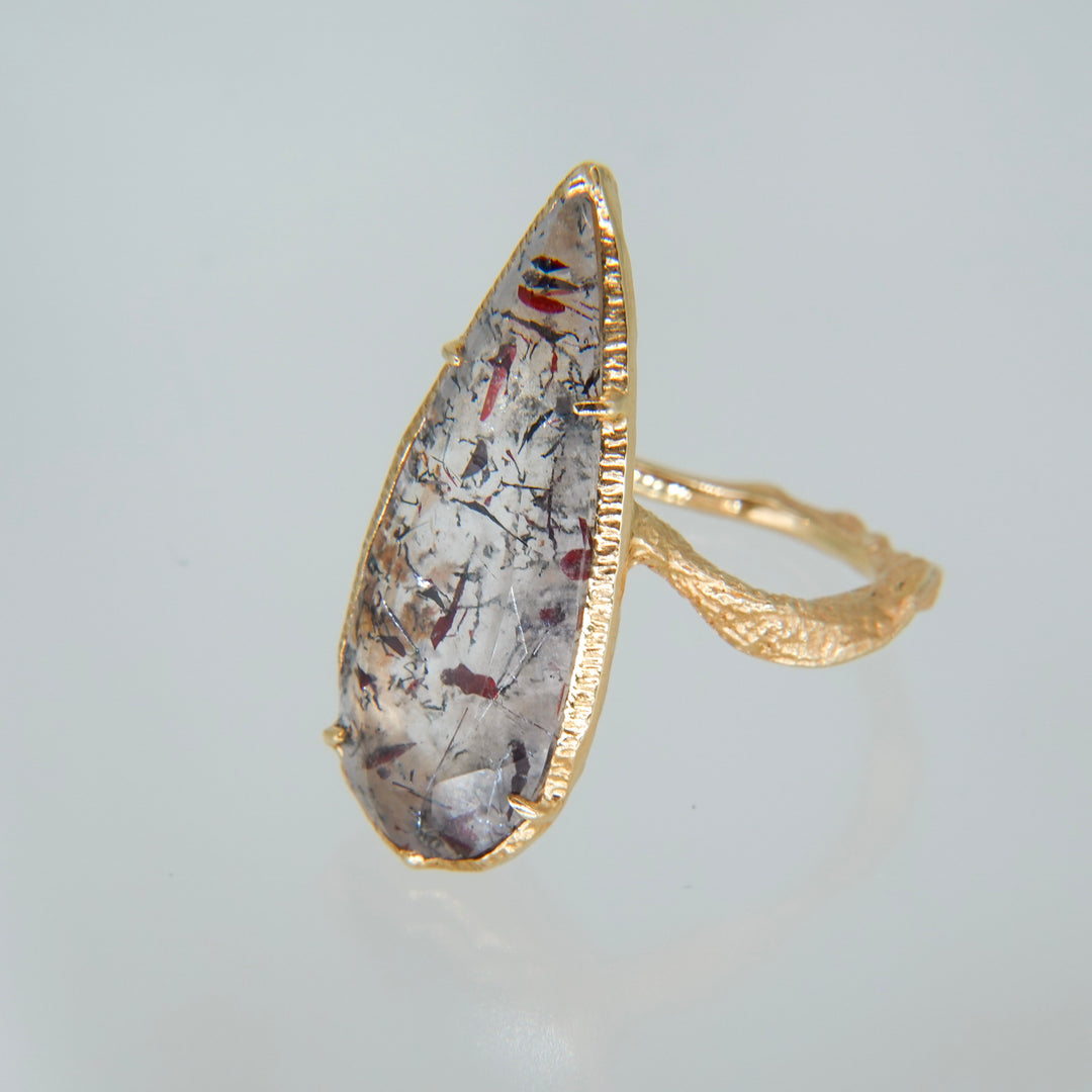 1619_Lepidocrocite in Quartz