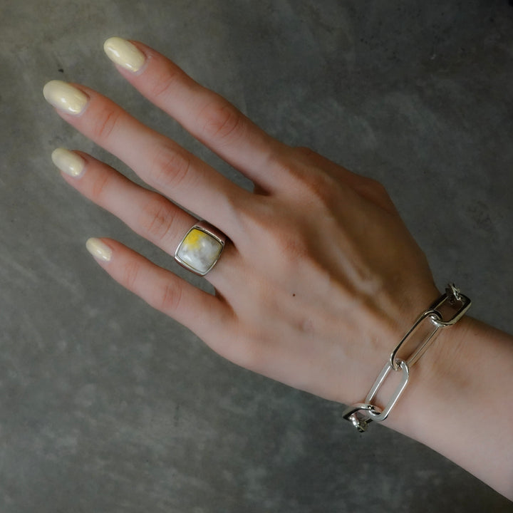 Bumble bee Signet Ring