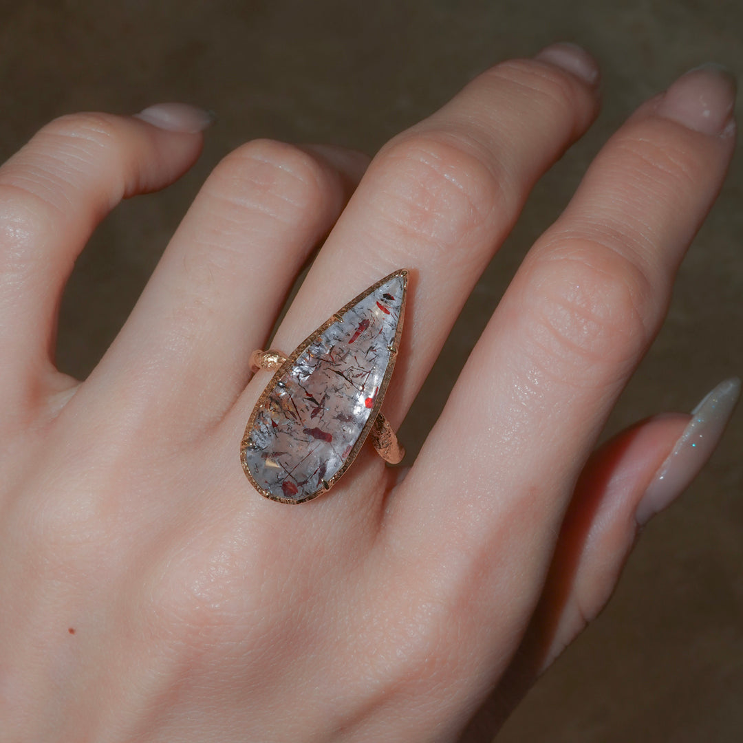 1619_Lepidocrocite in Quartz