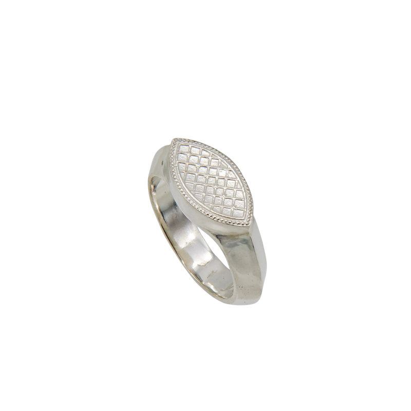 class ring-03