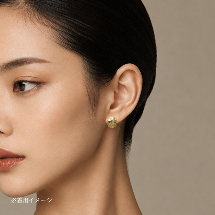 〈空〉 K10 月フルムーンピアス