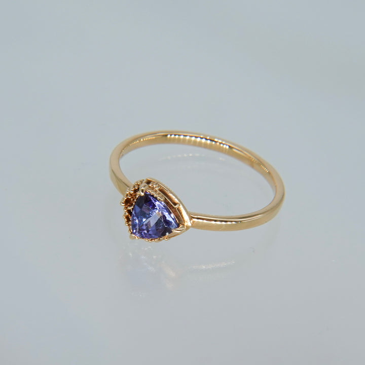 1977_Tanzanite