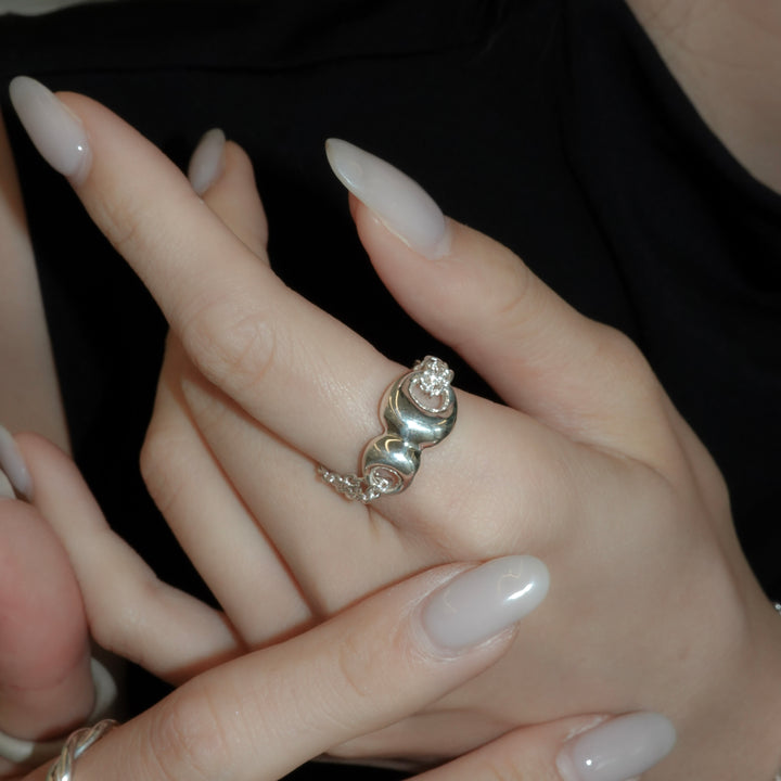 Selene 21:19 Reflected Ties（水面に、ふたつの月)